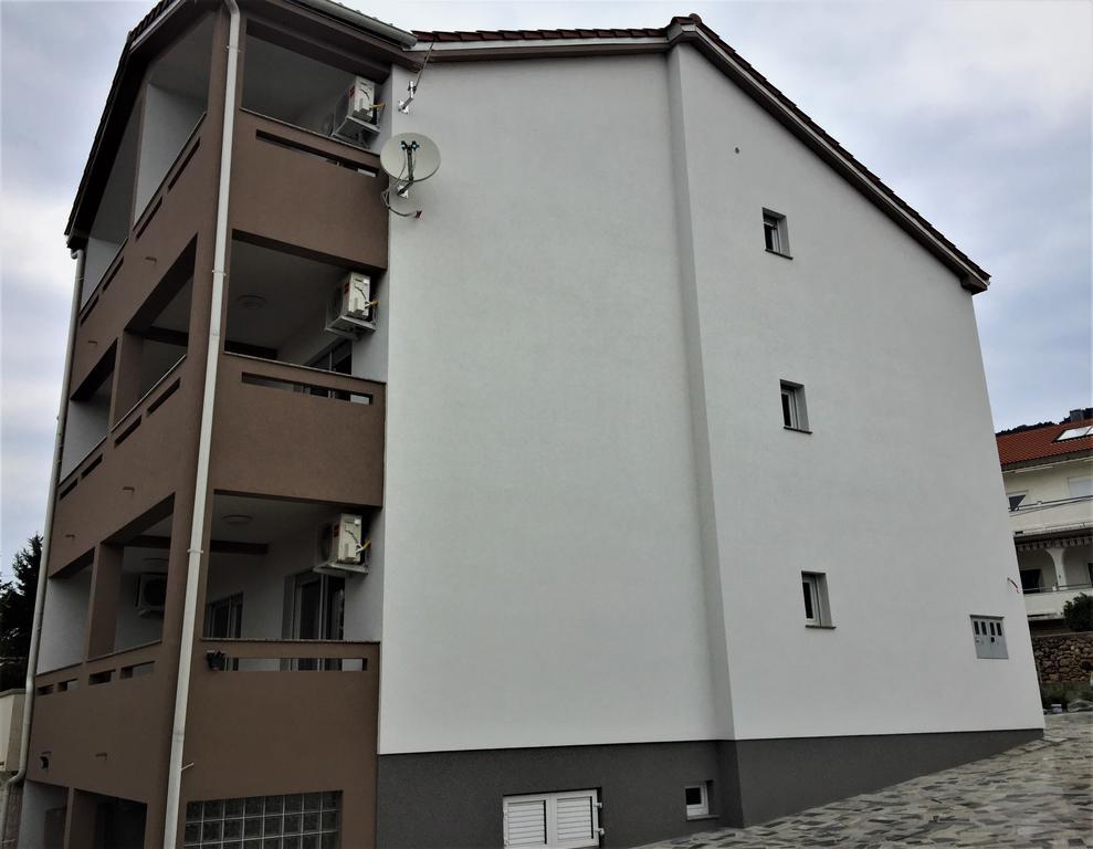 Apartmani Orhideja Раб Экстерьер фото