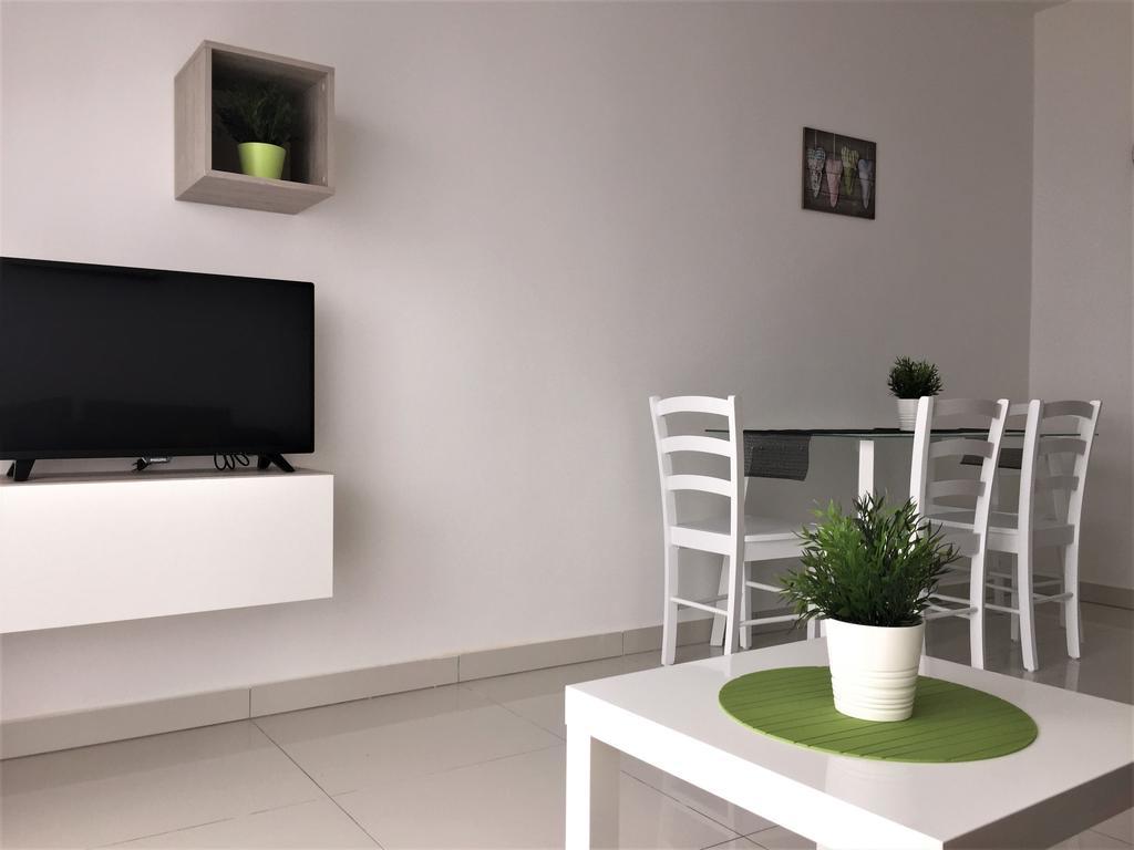 Apartmani Orhideja Раб Экстерьер фото