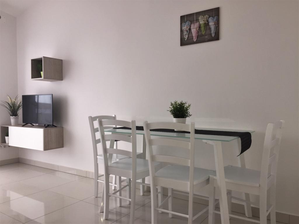 Apartmani Orhideja Раб Экстерьер фото