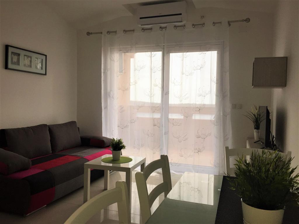 Apartmani Orhideja Раб Экстерьер фото